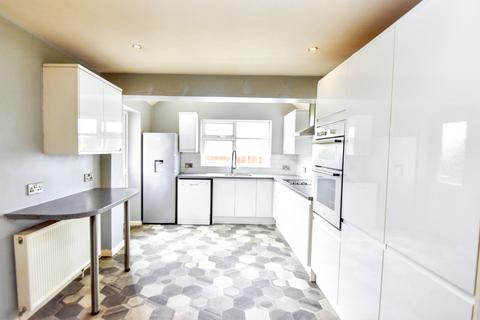 4 bedroom detached house for sale, Elliott Way, Chapel St. Leonards, PE24