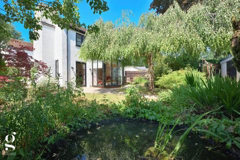 3 bedroom detached house for sale, Upleadon, Gloucestershire, GL18 1EL