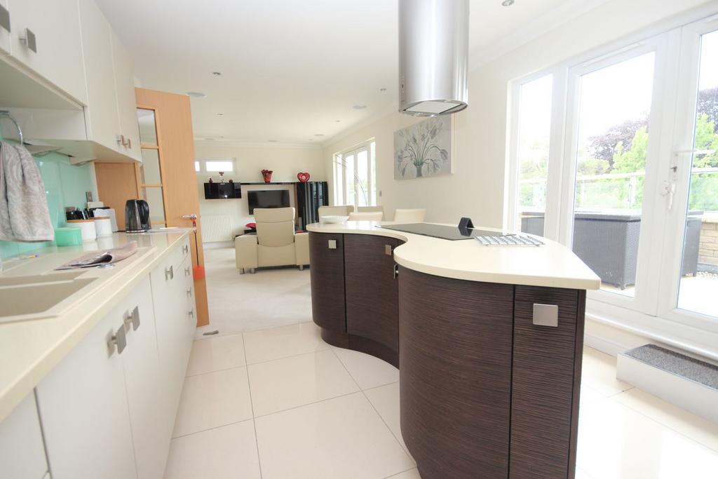 Apartment in Bournemouth - View 3