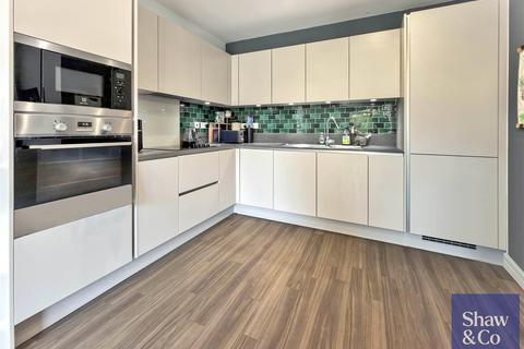 1 bedroom flat for sale, Pears Road, Hounslow TW3