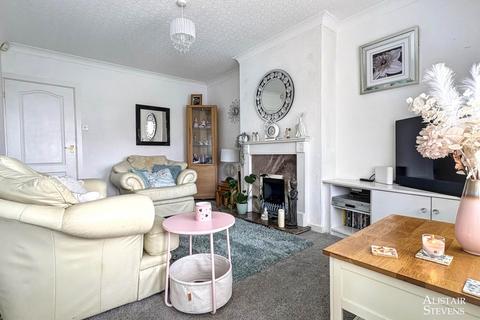 1 bedroom bungalow for sale, Mendip Close, Chadderton