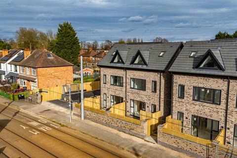 3 bedroom townhouse for sale, Fletcher Road, Beeston, NG9