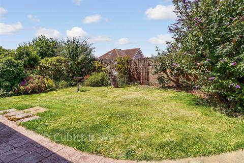 4 bedroom detached bungalow for sale, Slindon Avenue, Peacehaven, East Sussex