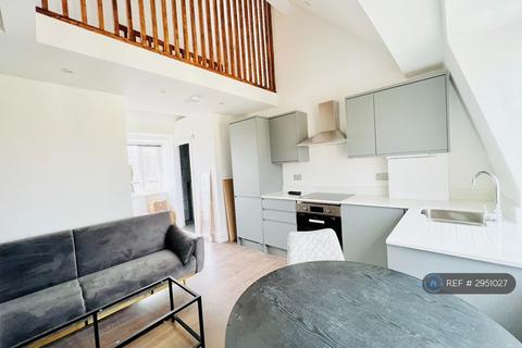 2 bedroom flat to rent, Wandsworth Road, London, SW8