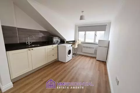 1 bedroom apartment to rent – pohled 4