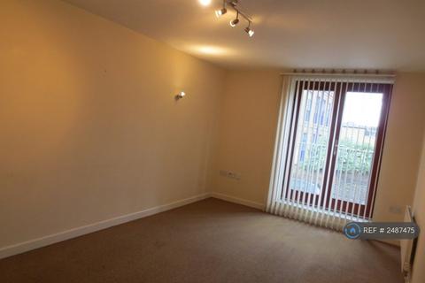 2 bedroom flat to rent, Chelmer Road, London, E9