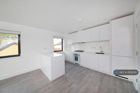1 bedroom flat to rent, Paul Court, London, SE19