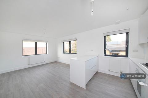 1 bedroom flat to rent, Paul Court, London, SE19