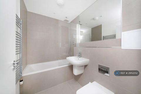 1 bedroom flat to rent, Paul Court, London, SE19