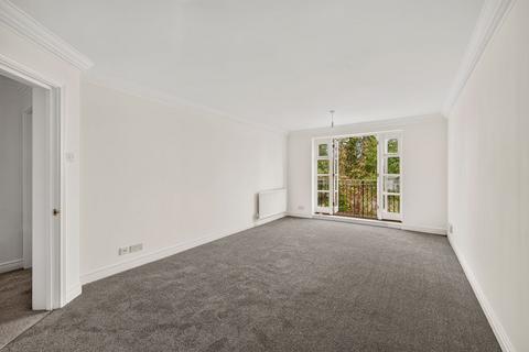2 bedroom apartment for sale, Henley Lodge, Rydens Road, Walton-on-Thames, KT12