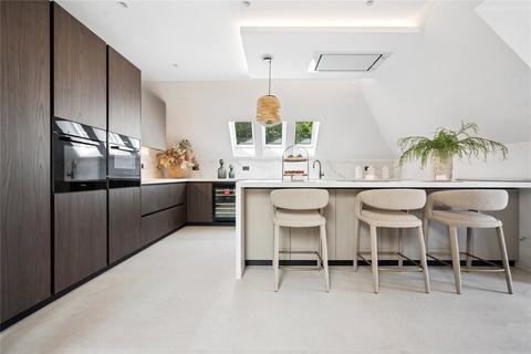 3 bedroom apartment for sale, Wildacre, The Woods, Northwood, Hertfordshire, HA6