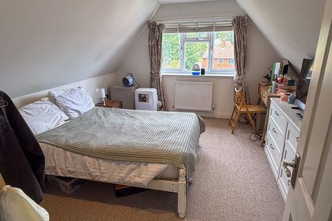 undefined, Hawthorn Road, Newbury, RG14