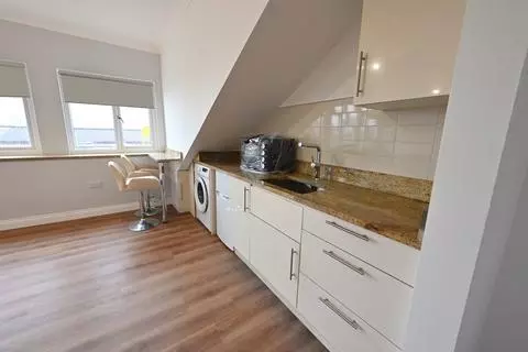 Studio to rent – pohled 3