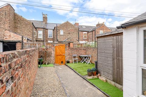 2 bedroom terraced house for sale, Neville Street, The Groves, York YO31 8NP