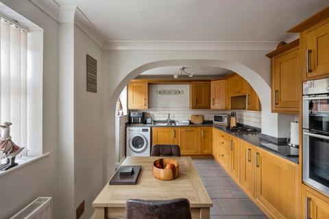4 bedroom semi-detached house for sale, Cleveland Way, Hatfield, Doncaster