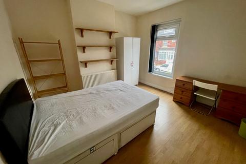 4 bedroom house to rent, Alton Road, Birmingham, B29