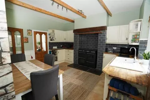 3 bedroom terraced house for sale - View 3