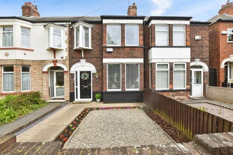 2 bedroom terraced house for sale, Pickering Road, Hull