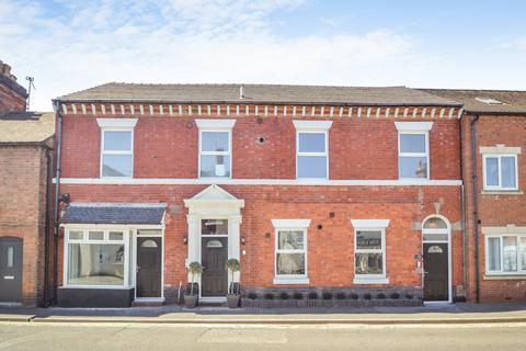 2 bedroom flat to rent, 25 Upper Bar, Newport