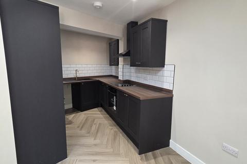 2 bedroom flat to rent, 25 Upper Bar, Newport