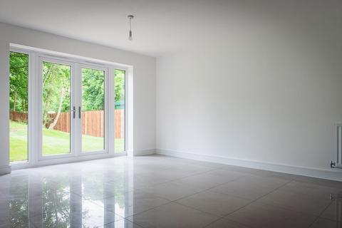 5 bedroom detached house for sale, The Oaks, Keele ST5