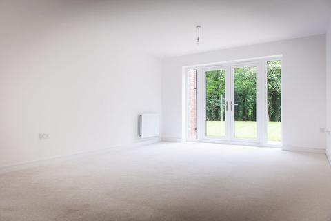 5 bedroom detached house for sale, The Oaks, Keele ST5