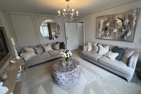 5 bedroom detached house for sale, The Oaks, Keele ST5