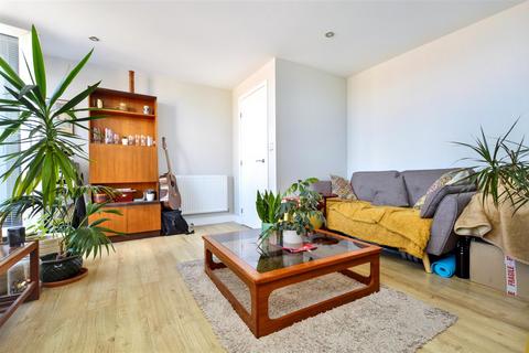 1 bedroom flat to rent, St Leonards Road, Eastbourne