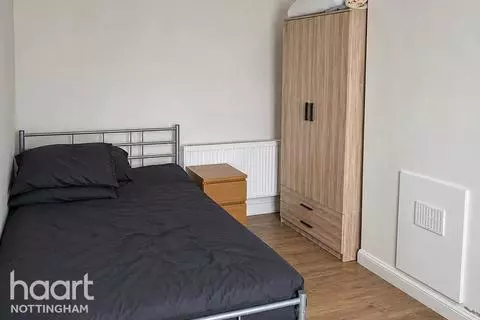 4 bedroom terraced house for sale - View 5