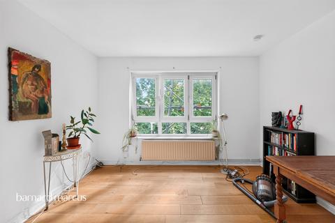 2 bedroom flat for sale, Binfield Road, London