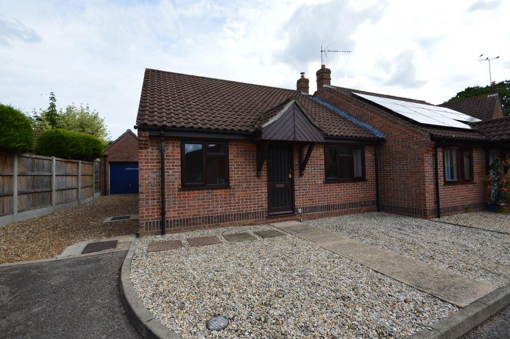 2 bedroom semi-detached bungalow to rent