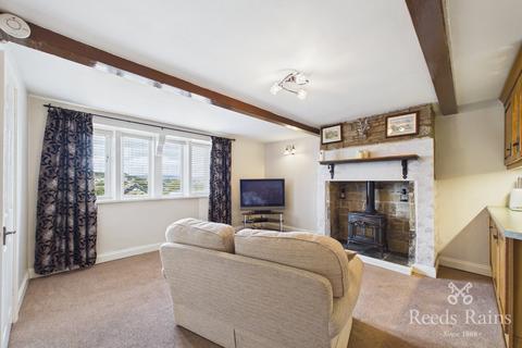2 bedroom terraced house for sale, Lascelles Hall Road, Lascelles Hall, West Yorkshire HD5