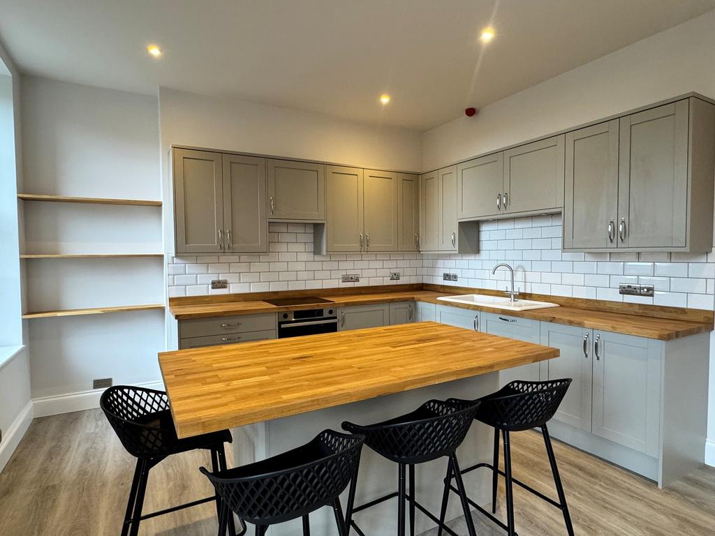 2 bedroom flat to rent