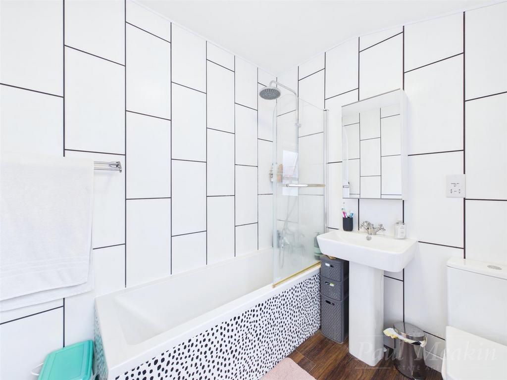 Ensuite Bathroom