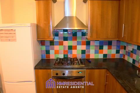4 bedroom maisonette to rent, Gateshead HIgh Street, Gateshead, Tyne and Wear NE8