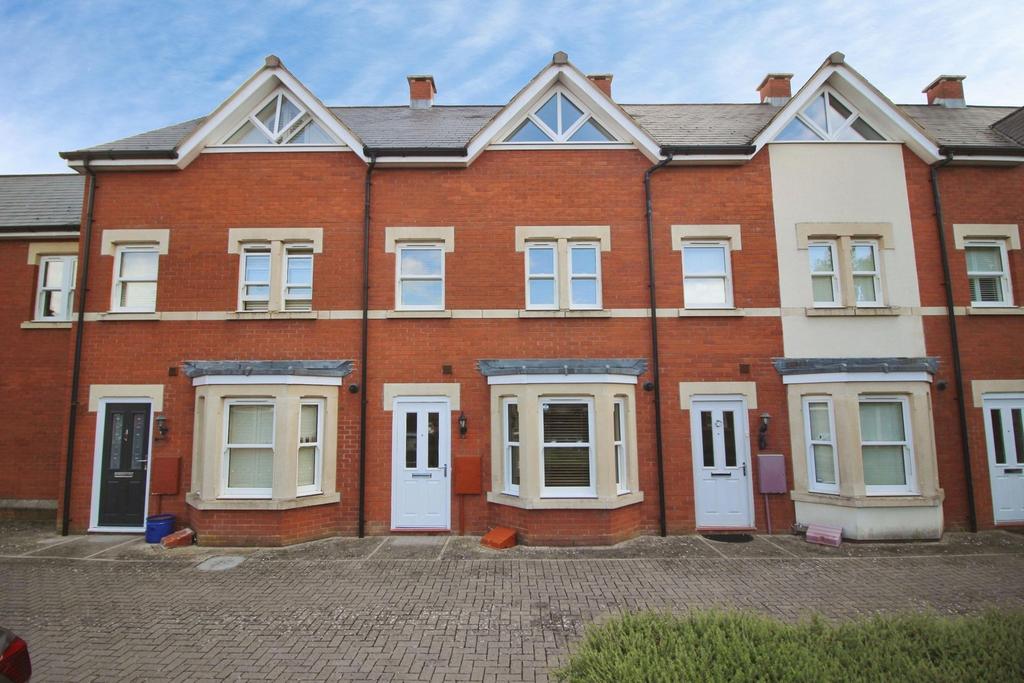 4 bedroom terraced house to rent