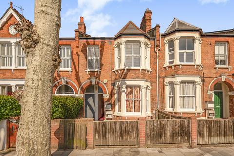 Oglander Road, London, London, SE15