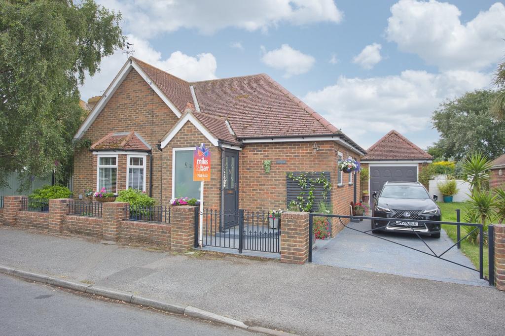 2 bedroom bungalow for sale