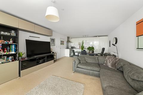 3 bedroom apartment for sale, Cavatina Point, Creekside, London, SE8