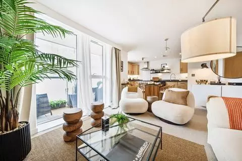 2 bedroom apartment for sale - View 2