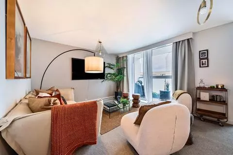 2 bedroom apartment for sale - View 3