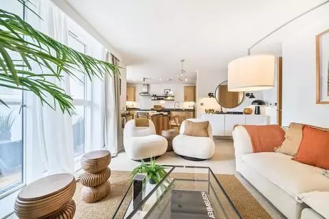 2 bedroom apartment for sale - View 4