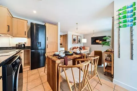 2 bedroom apartment for sale - View 5