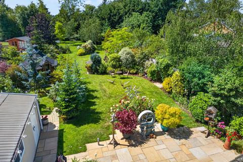 4 bedroom detached bungalow for sale, Newton Road, Rushden NN10