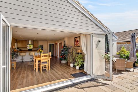4 bedroom detached bungalow for sale, Newton Road, Rushden NN10