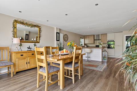 4 bedroom detached bungalow for sale, Newton Road, Rushden NN10