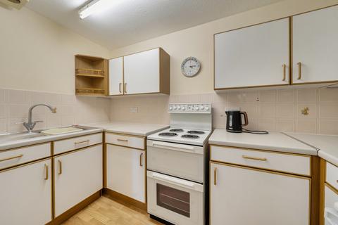 2 bedroom retirement property for sale, Lady Place Court, Marke Square, Alton, Hampshire, GU34