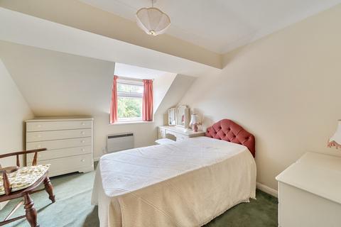2 bedroom retirement property for sale, Lady Place Court, Marke Square, Alton, Hampshire, GU34