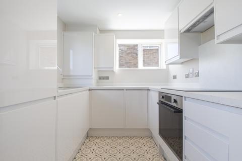 3 bedroom semi-detached house to rent, WELLING DA16