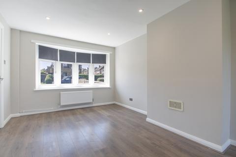 3 bedroom semi-detached house to rent, WELLING DA16